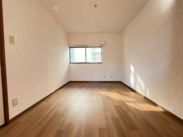 ブロンズバレーAの物件内観写真